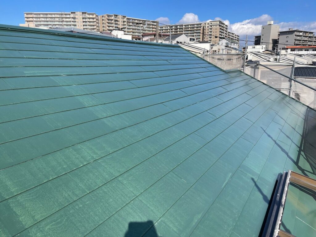 屋根 中塗り完了