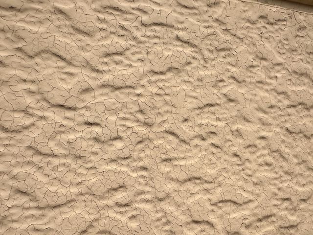 外壁のひび割れ
