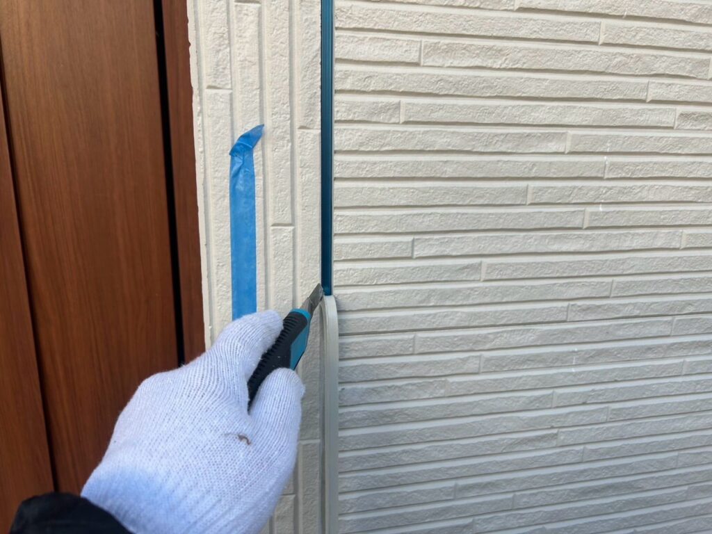 外壁 シール撤去途中
