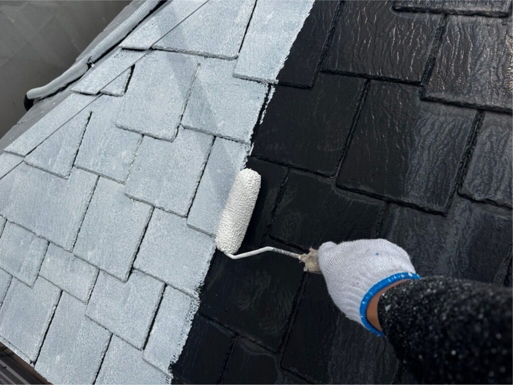屋根 下塗り手元