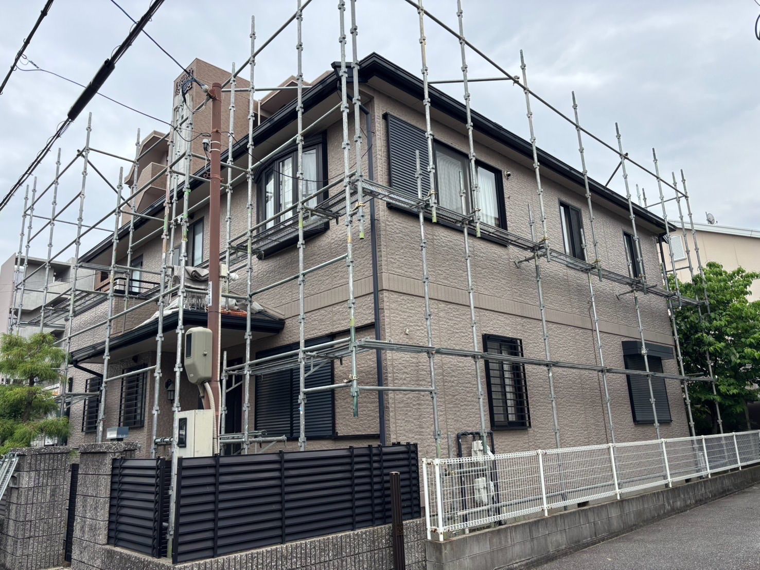 足場組立 途中