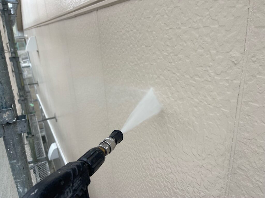 外壁 高圧洗浄手元