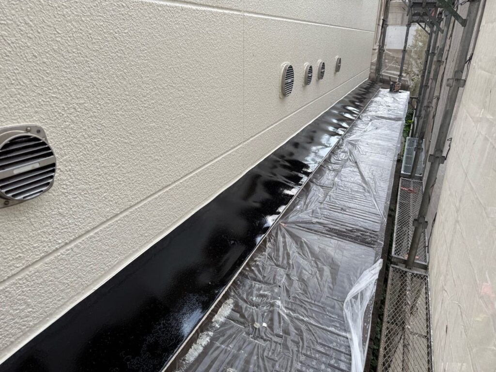 庇　付帯部　塗装完了