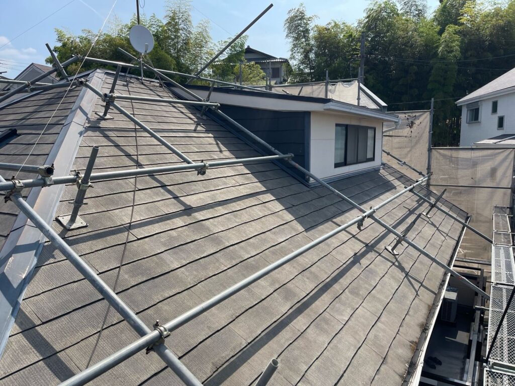 屋根 高圧洗浄前