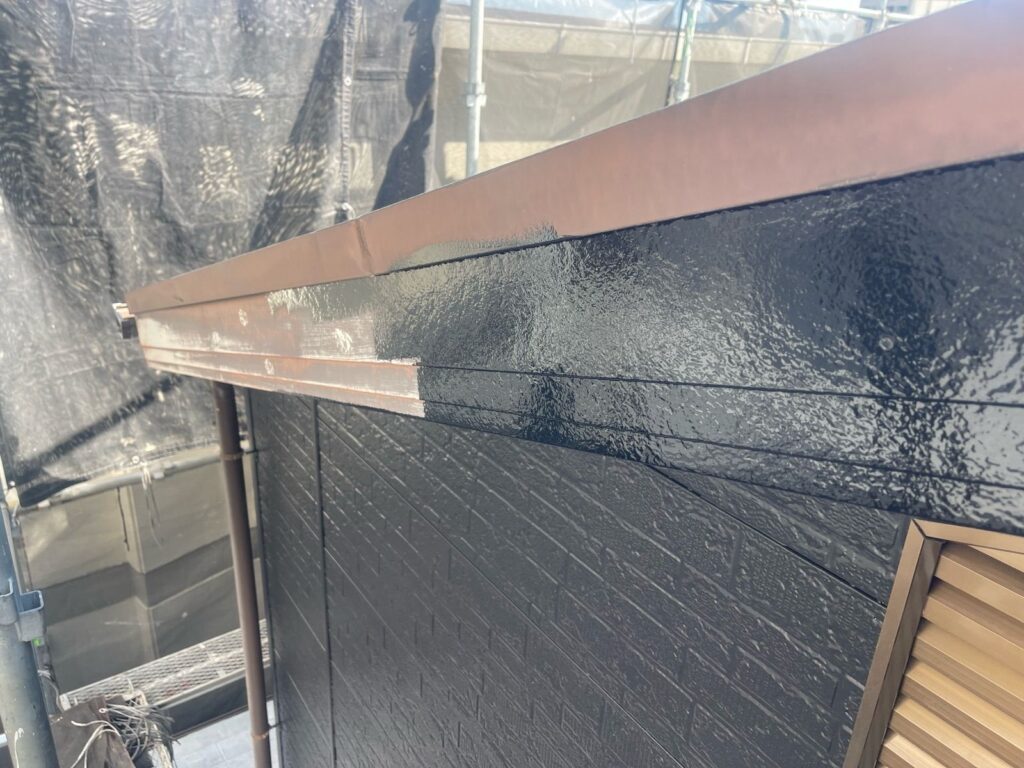 付帯部　塗装途中