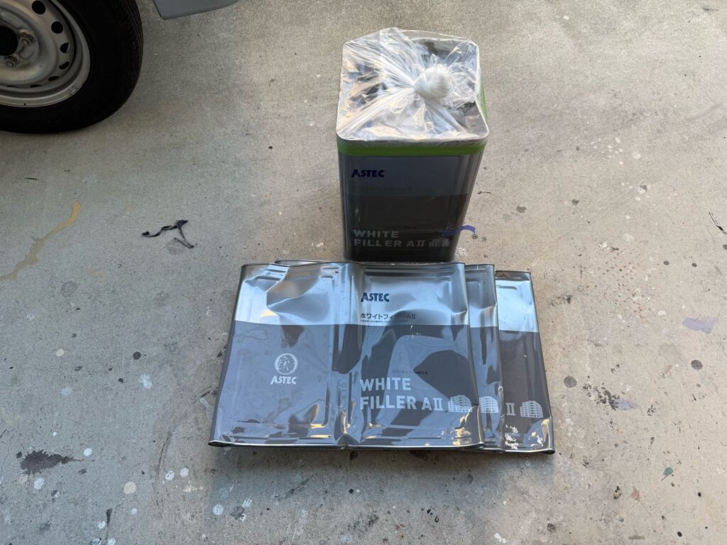 外壁　使用後塗料缶　下塗り材