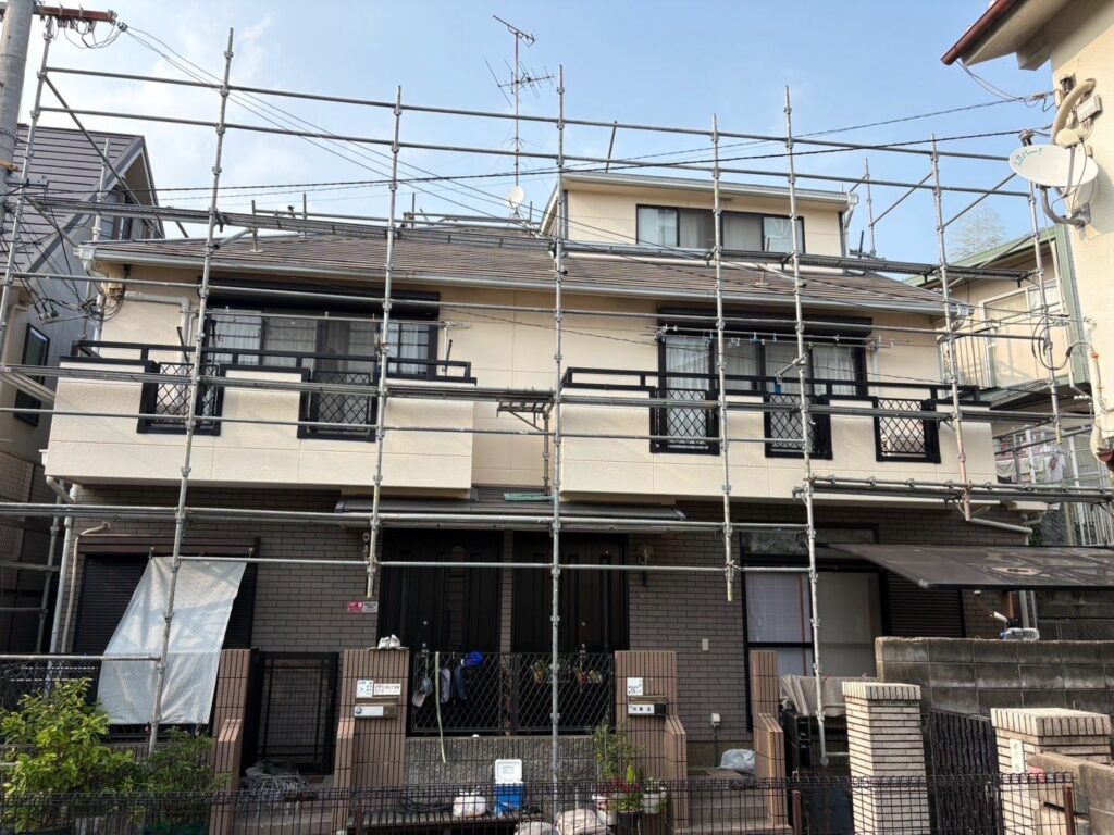 足場組立 途中