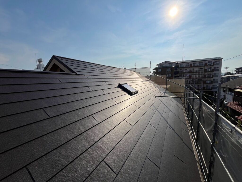 屋根カバー工法工事　完工