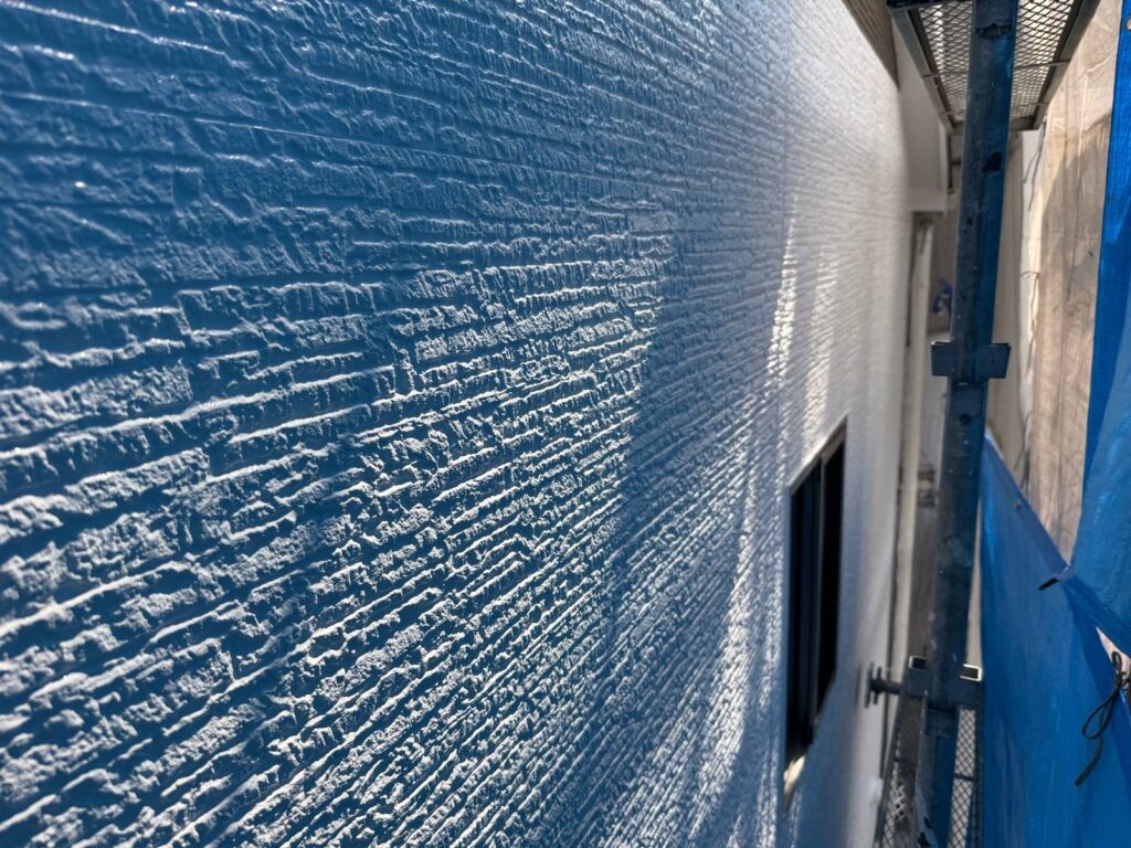 外壁　上塗り完了