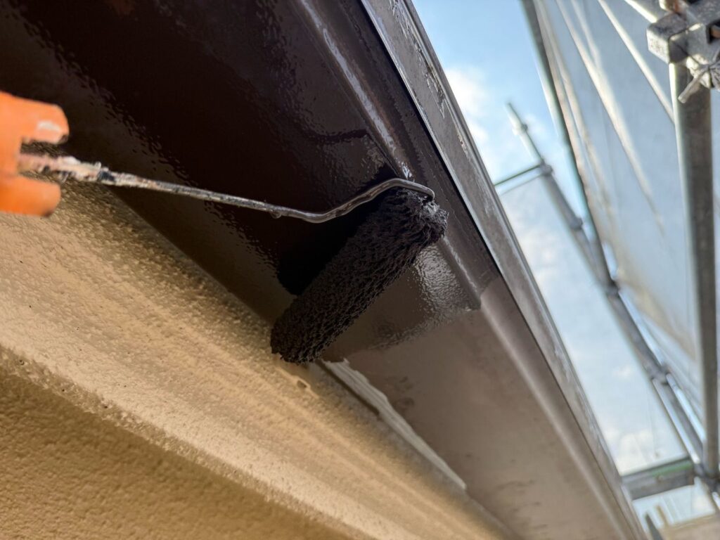 雨樋　付帯部塗装手元