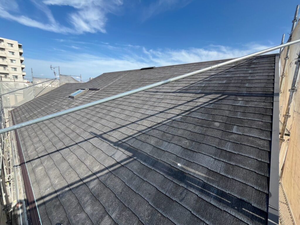 屋根カバー工法工事　施工前