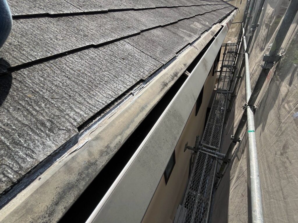 屋根カバー工法工事　施工前