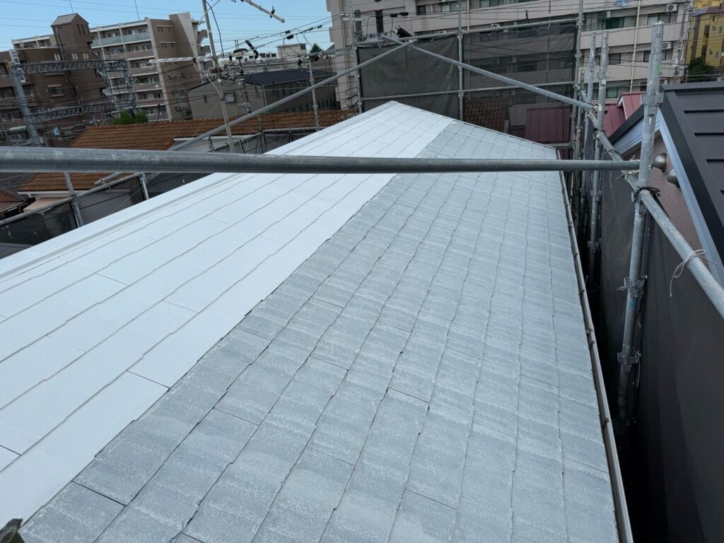 屋根　中塗り途中
