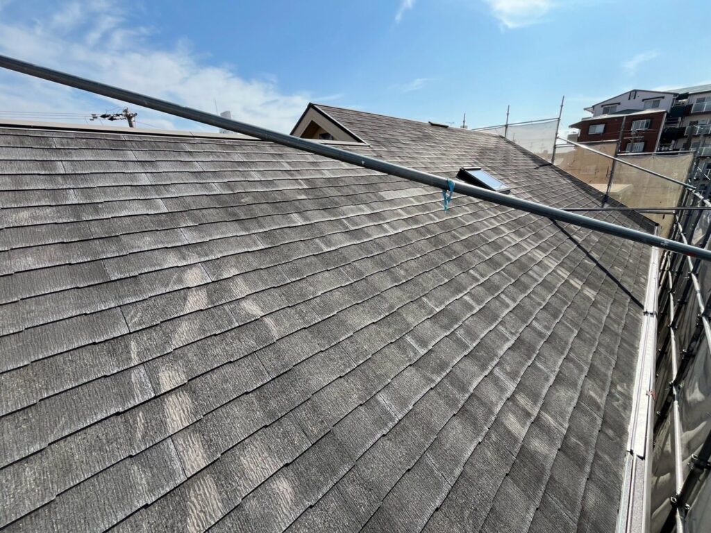 屋根カバー工法工事　施工前