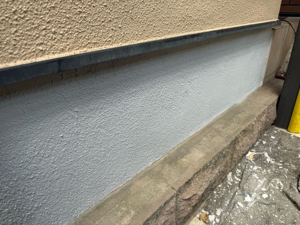 基礎　上塗り完了