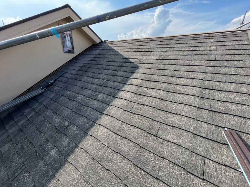 屋根カバー工法工事　施工前