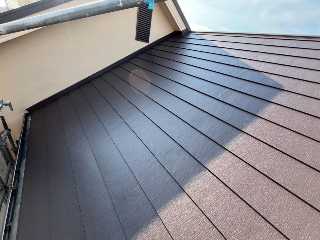 屋根カバー工法　完工