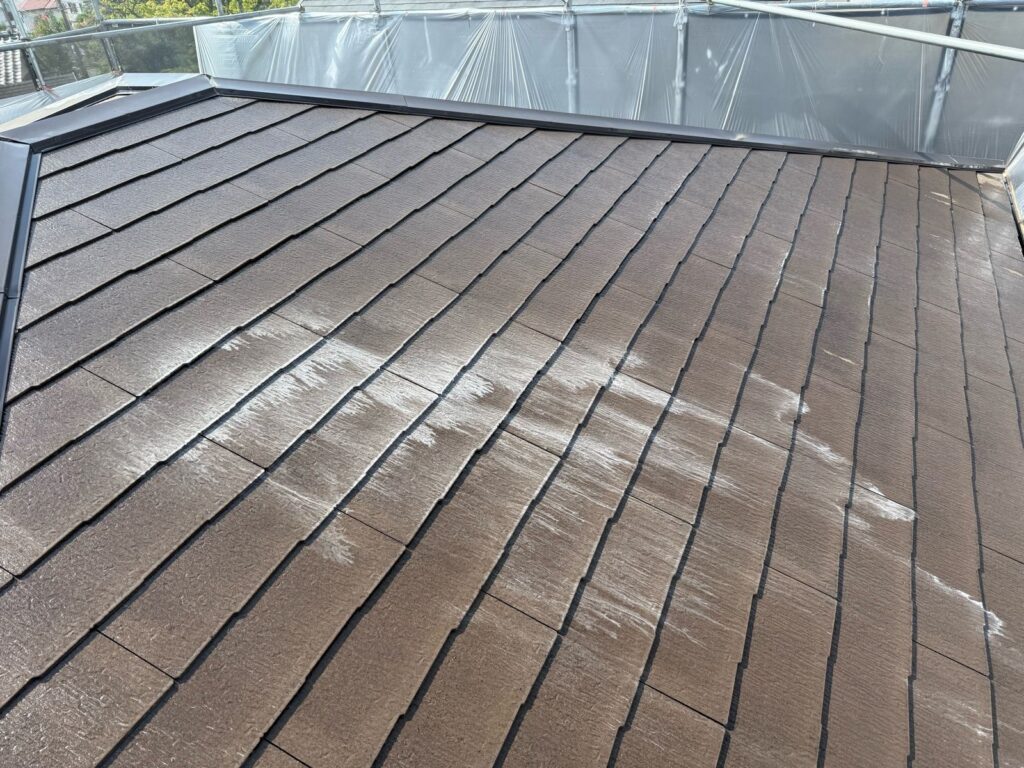 屋根　洗浄液塗布