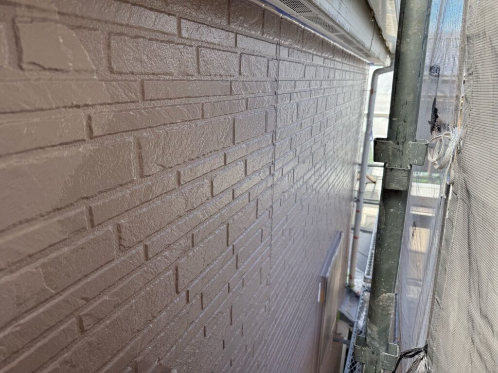 外壁　中塗り完了