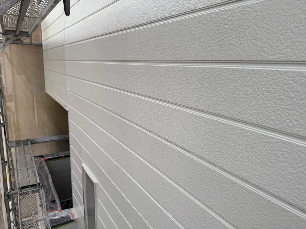 外壁　中塗り完了