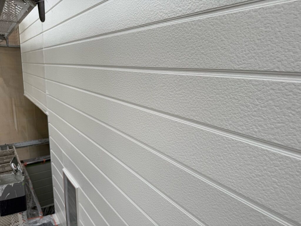 外壁　上塗り完了