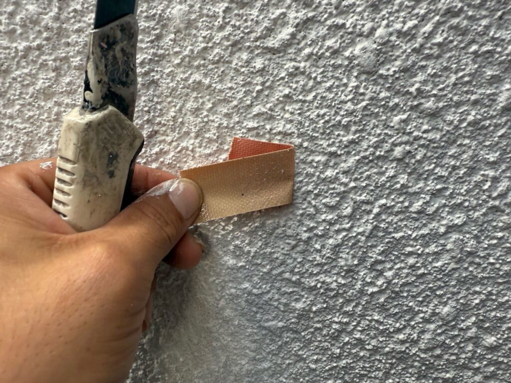 パッチテスト　剥離テープ剥がし後