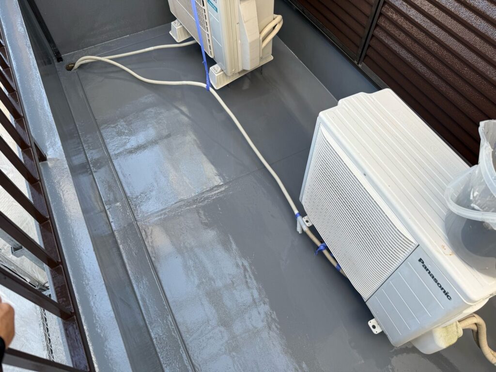 バルコニー　上塗り完了