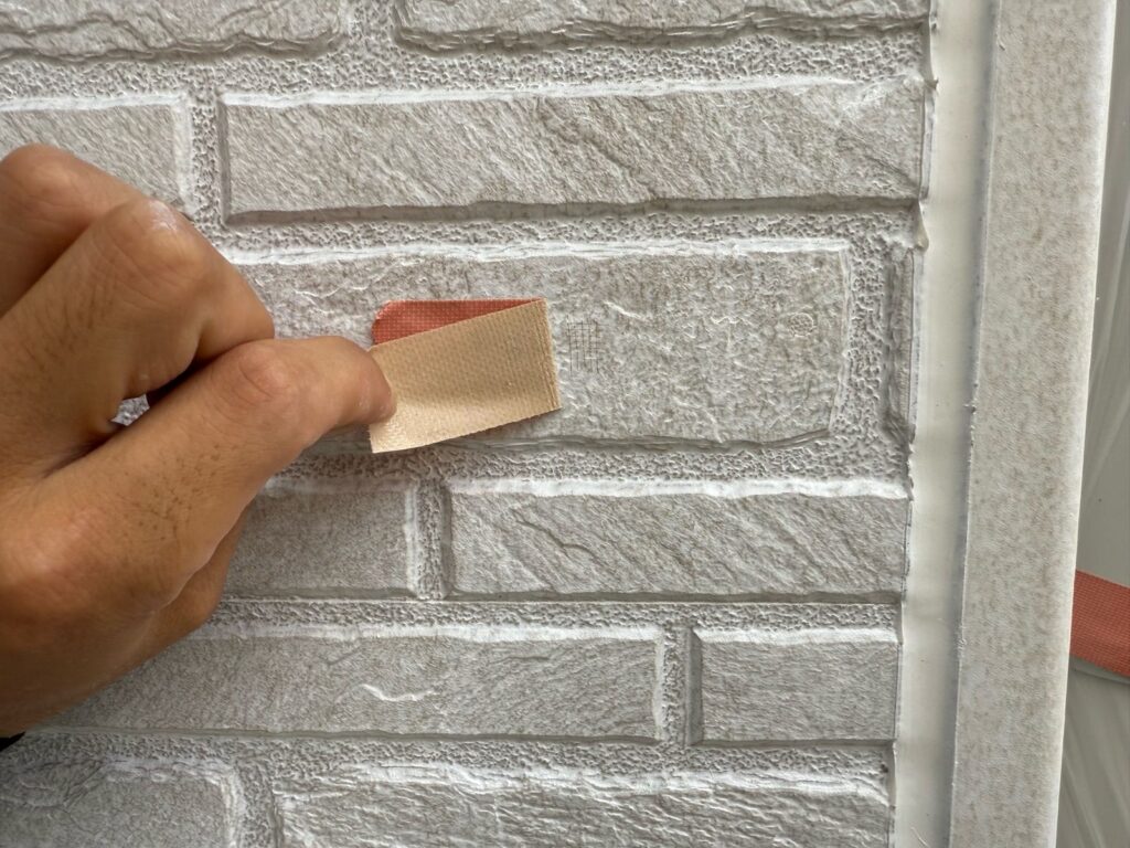 パッチテスト　剝離テープ剥がし後