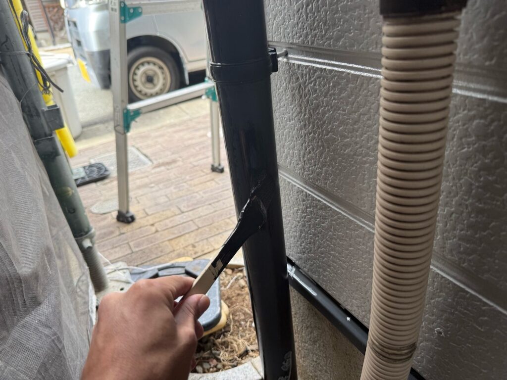 付帯部塗装　手元