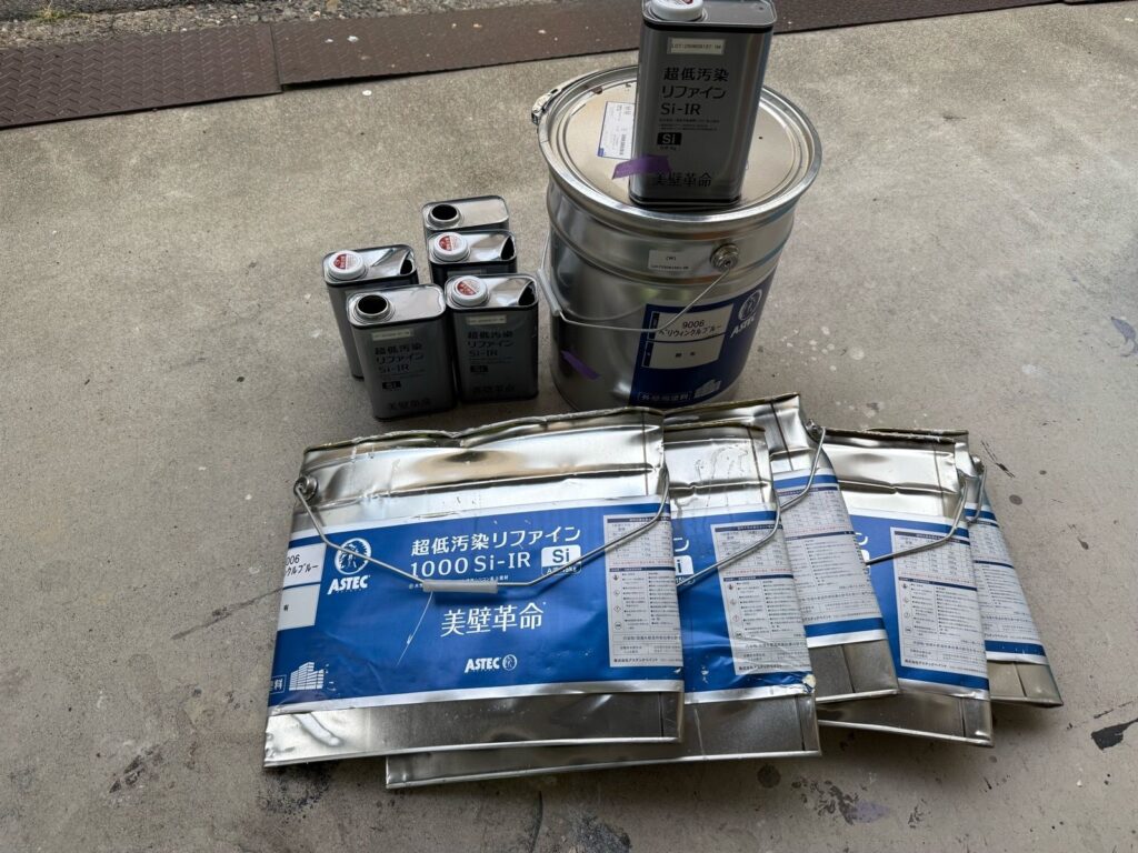 外壁　上塗り使用後塗料缶