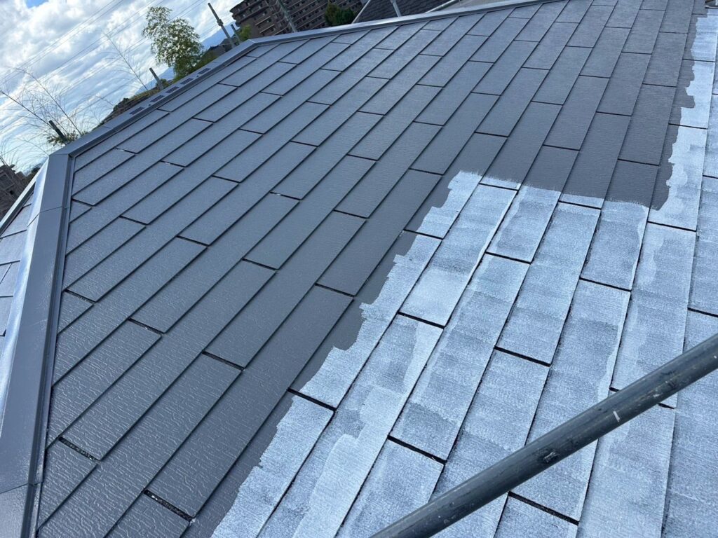 屋根　中塗り途中