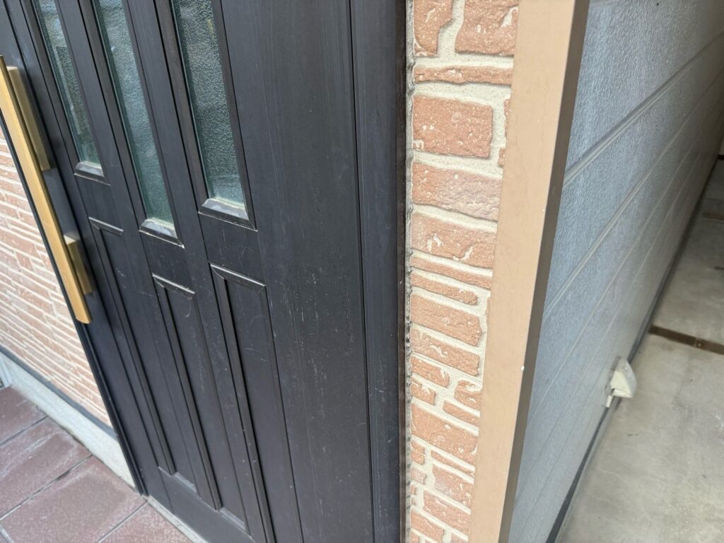 外壁　シール施工前