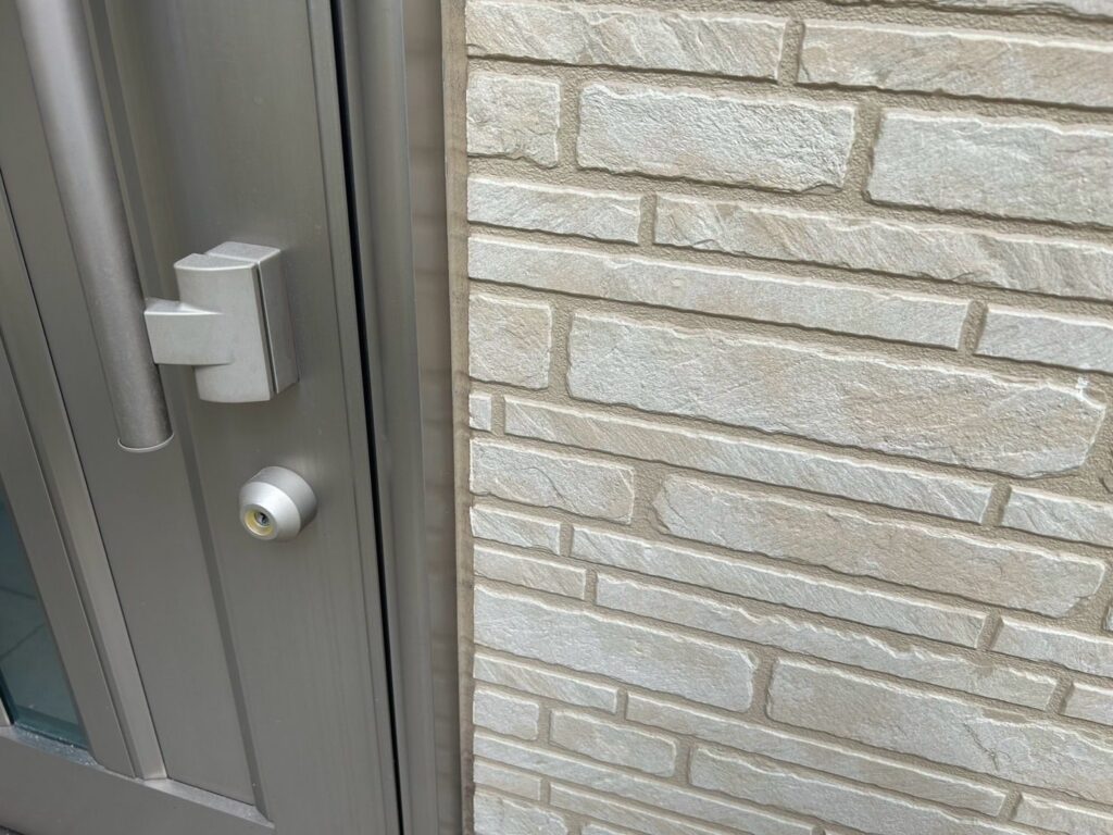 外壁　シール施工前