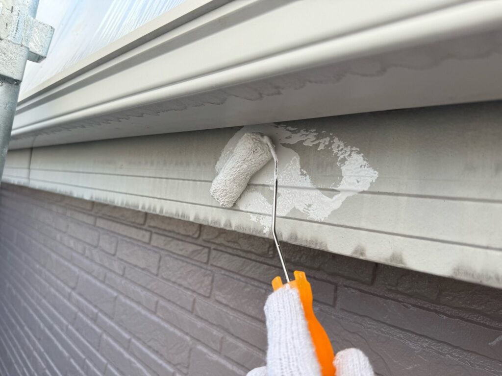 付帯部塗装　手元　破風板