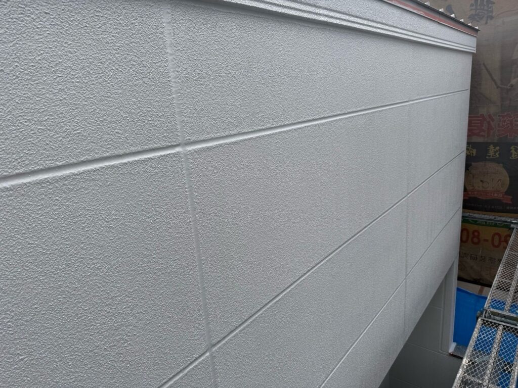 外壁　上塗り完了