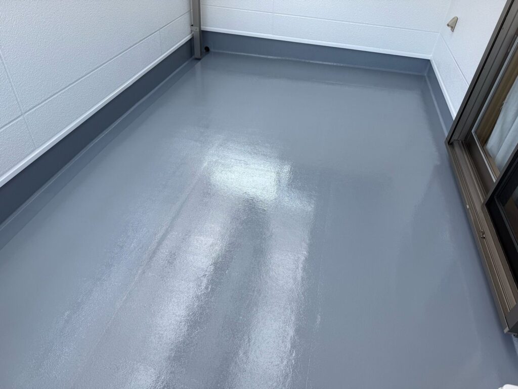 バルコニー　上塗り完了