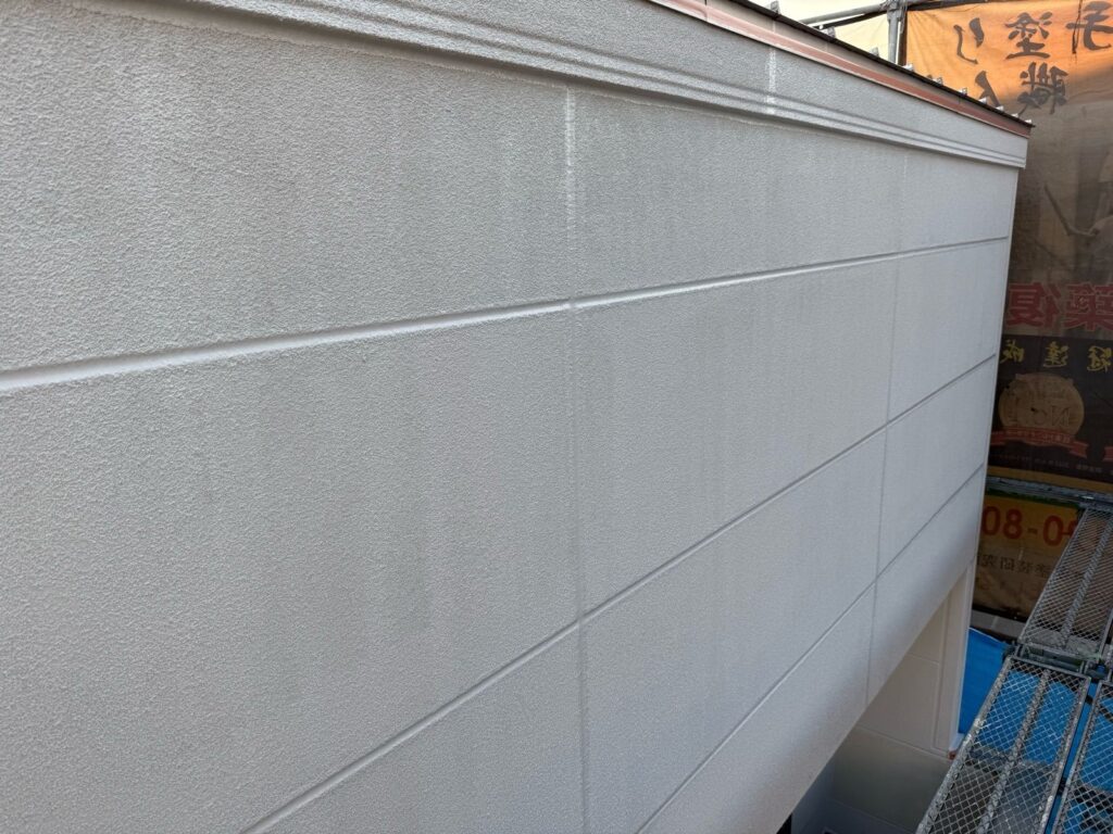 外壁　下塗り完了