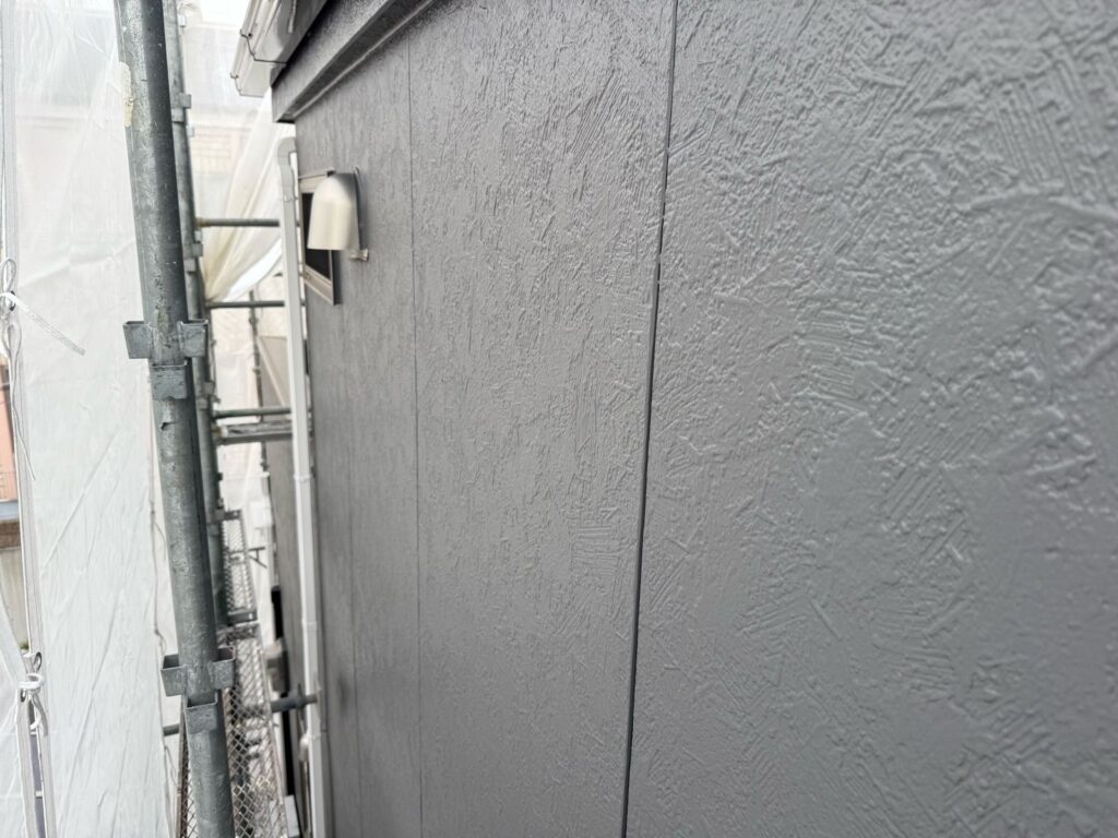 外壁　上塗り完了