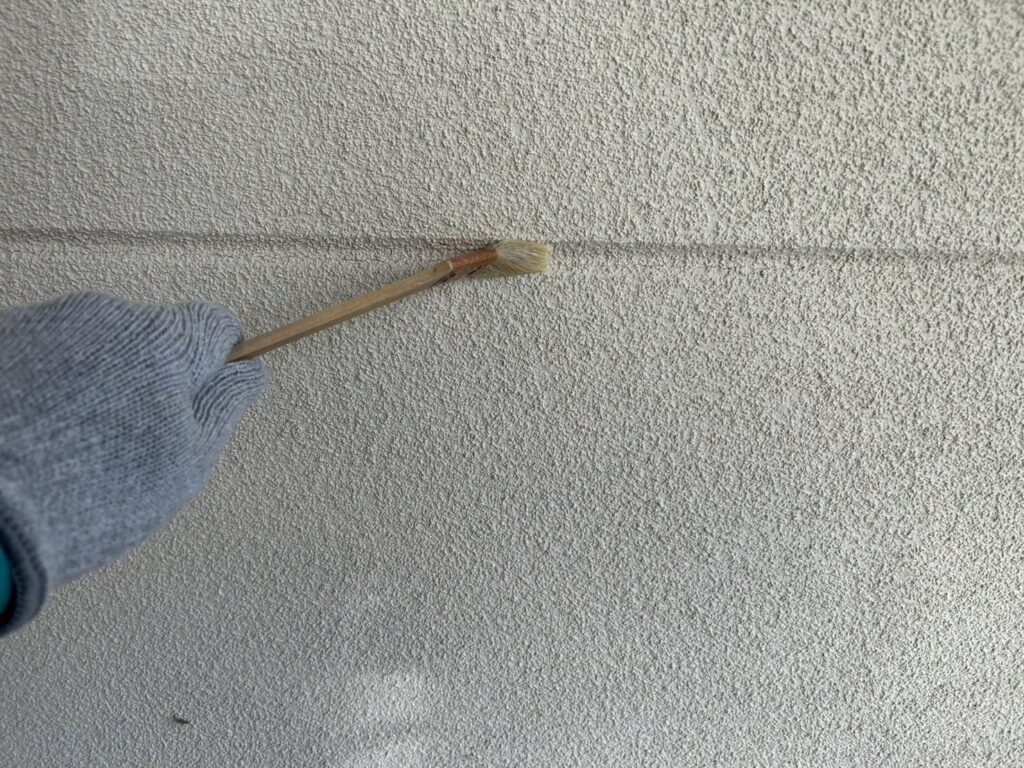外壁 シールプライマー塗布手元