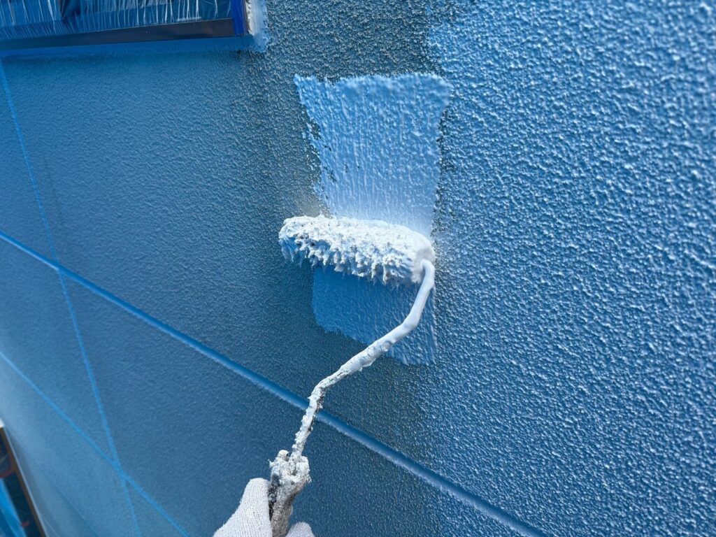 外壁 下塗り手元