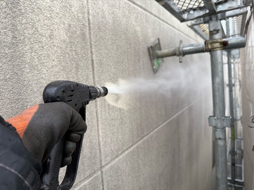 外壁 高圧洗浄手元