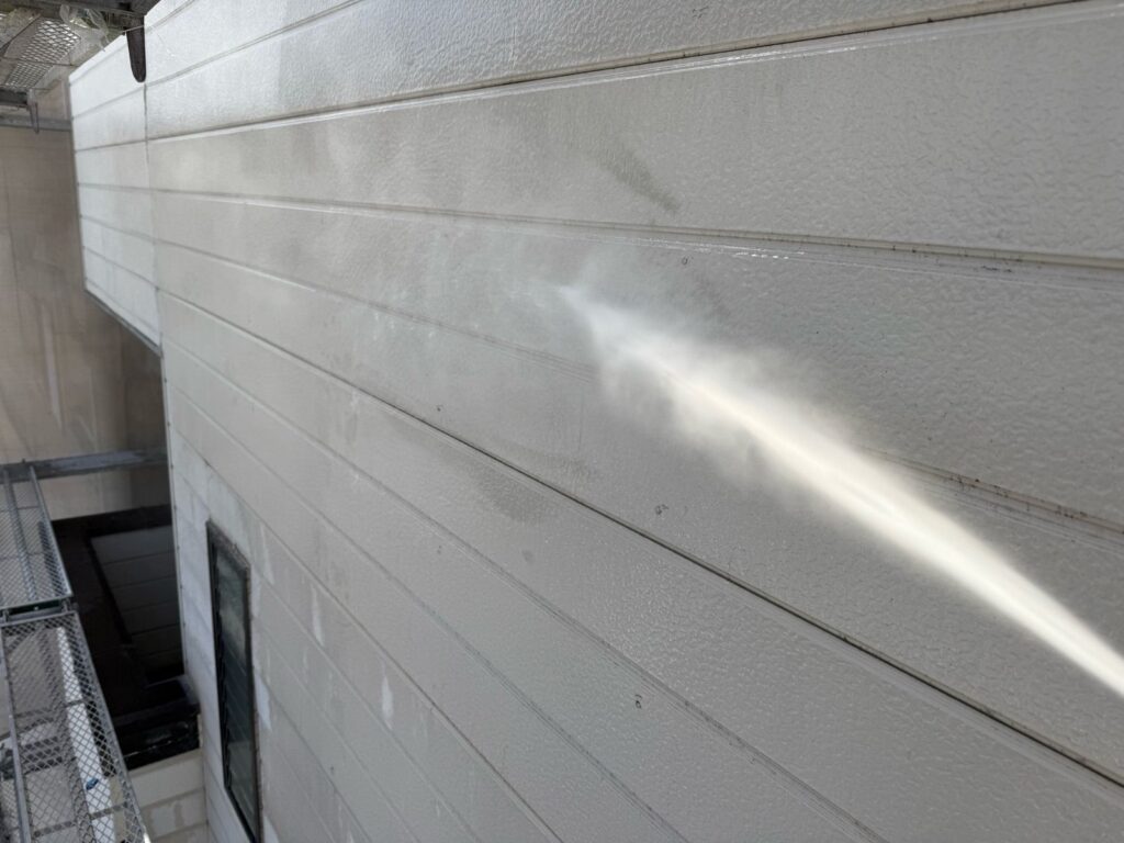 外壁　洗浄液塗布