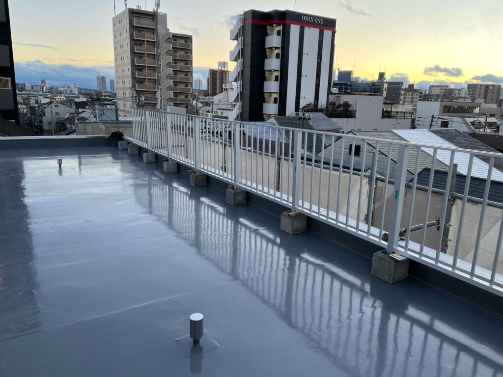 フェンス工事　フェンス取付け作業