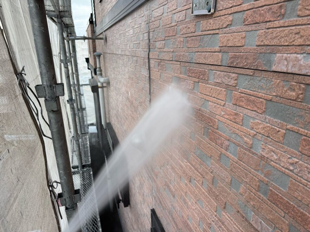 外壁 バイオ洗浄液塗布