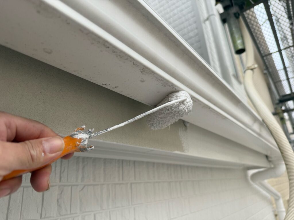 雨樋 付帯部塗装 手元