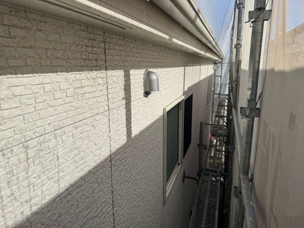 外壁　高圧洗浄途中