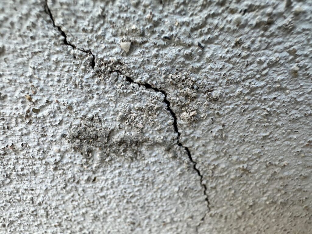 基礎のひび割れ