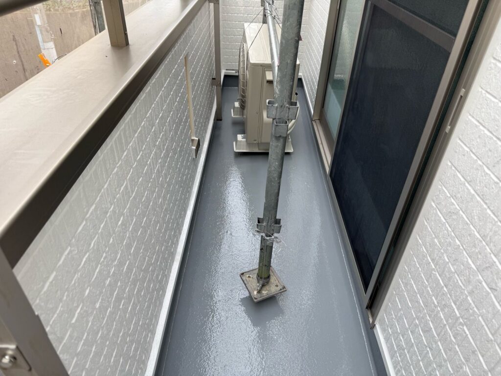 バルコニー 上塗り完了