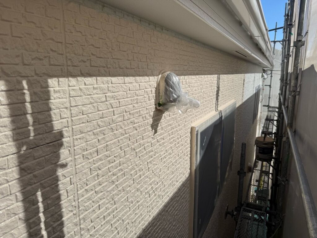 外壁　中塗り途中