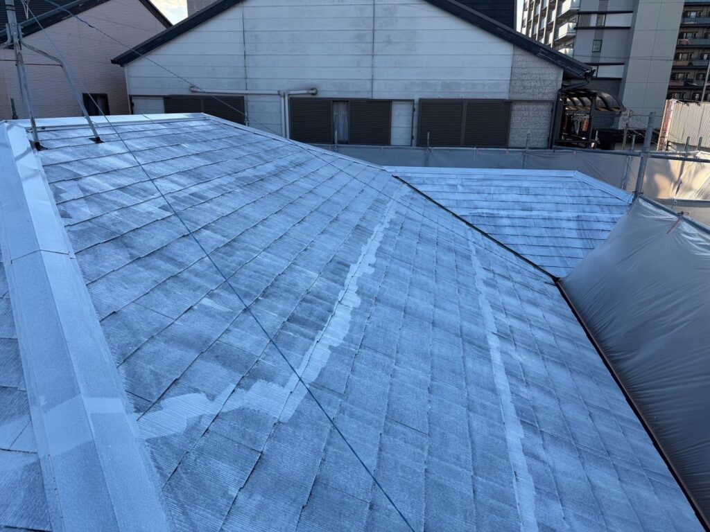 屋根 下塗り完了